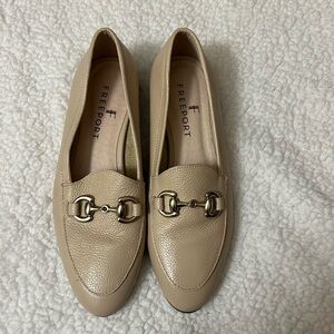 Freeport Women’s Flat Shoes Sz 38- Made In Spain